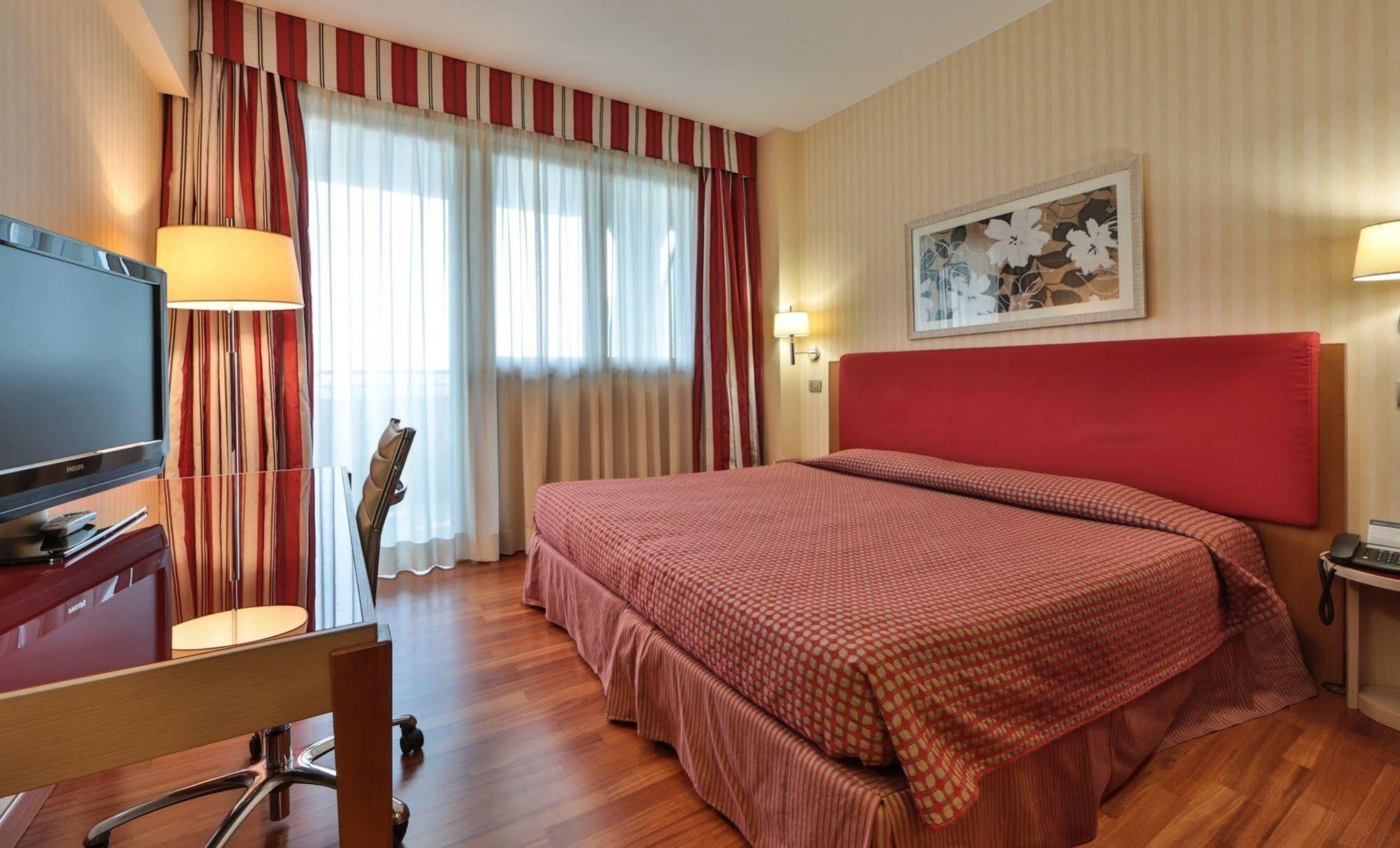 Appart hôtel Unaway & Quark Due 4*